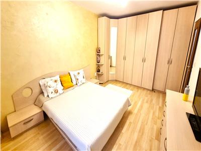 CromaImob - Inchiriere apartament 3 camere, zona Malu Rosu