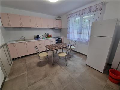 Inchiriere casa tip duplex 5 camere, in Ploiesti, zona Bariera Bucov